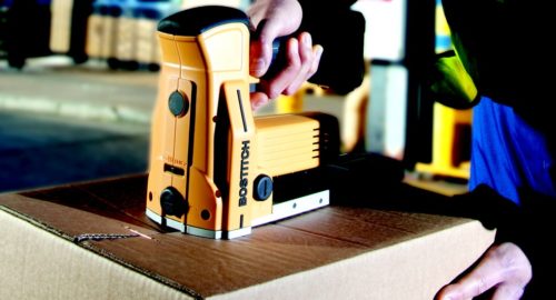 Agrafeuse pour fermeture de caisses carton